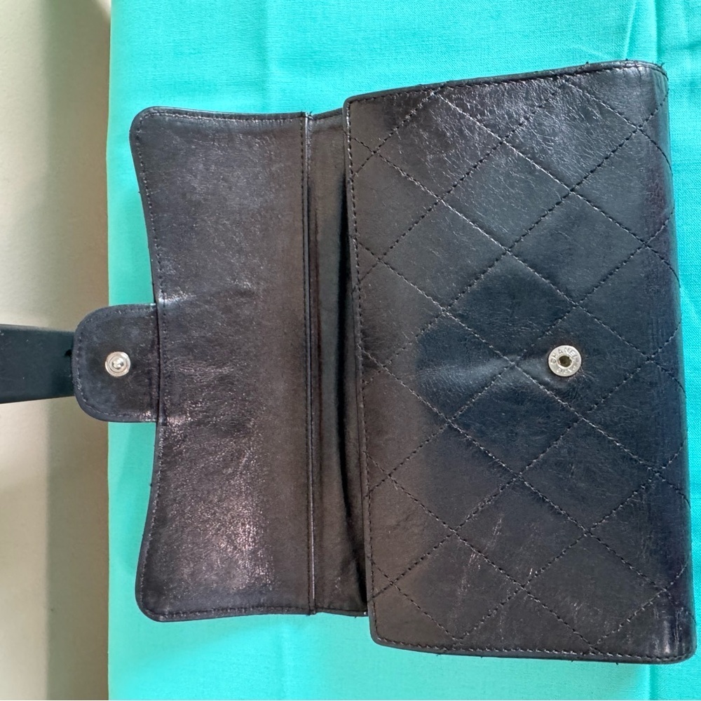 Chanel Black Quilted Leather Wallet - Picture 10 of 16